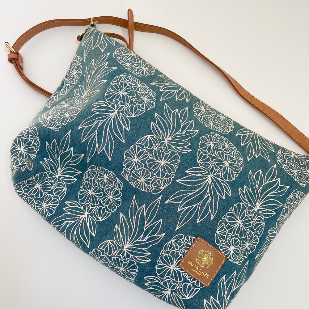 Jana Lam - Slouchy Crossbody in Denim Pineapple 🍍 - Picture 2 of 10